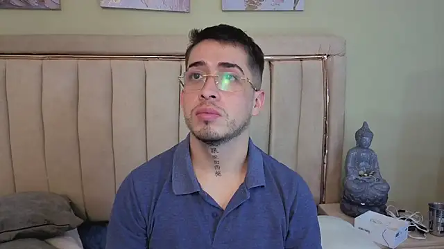 Tommas_Jhonson webcam