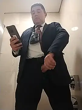 bigcristh79 - BigCristh79's free webcam - UK Sex Cams