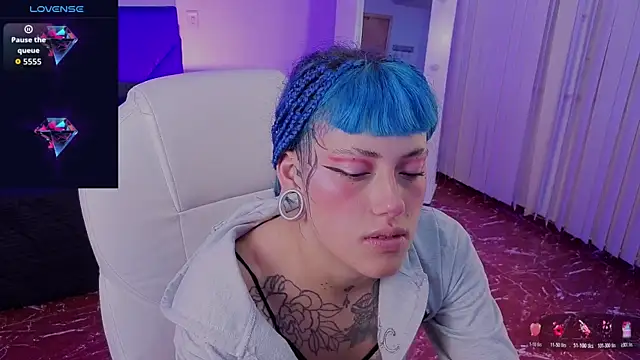 _sharlotte777 webcam