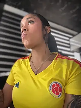 Isabella-Teen