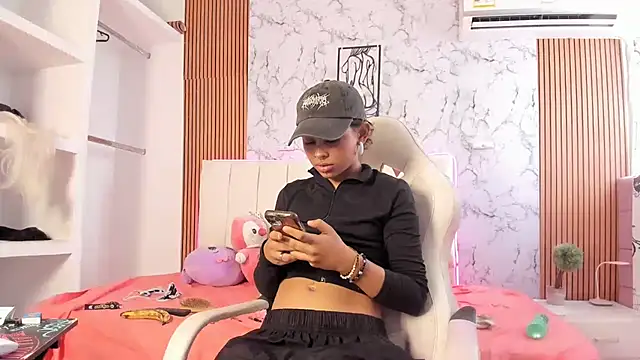 lilith_horny webcam