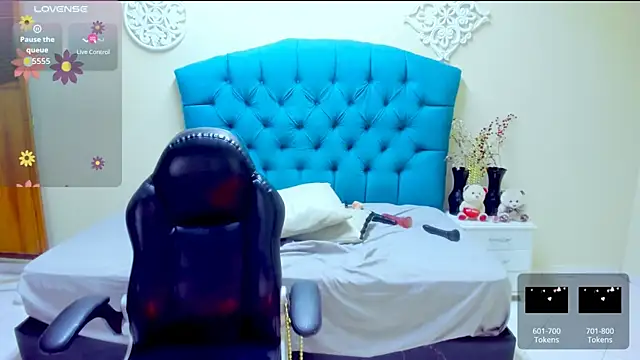 Nayla_Garner webcam