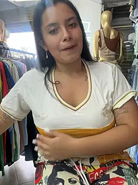 Miss_Bella_Flame webcam
