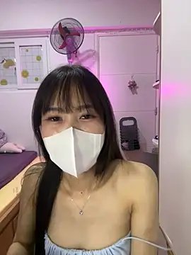 Lov3lily webcam