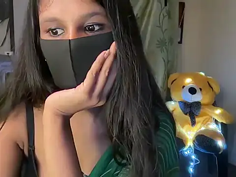 loving_mouni webcam