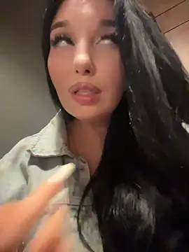 Tisha_Busty