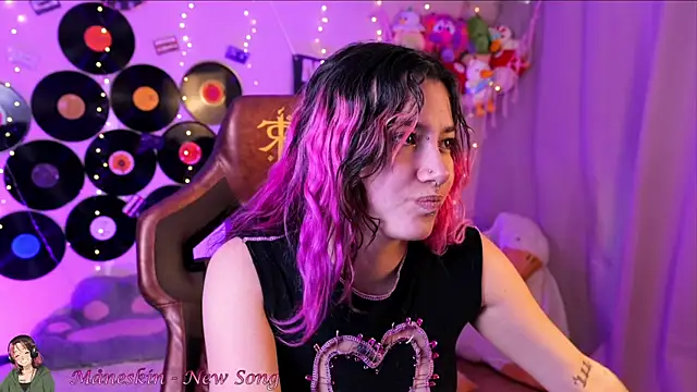 _zephyr_ live cam on StripChat