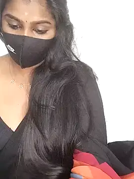 Tamil_Azhaghi webcam