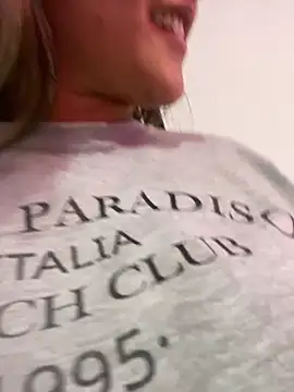 sophia_pink17 webcam