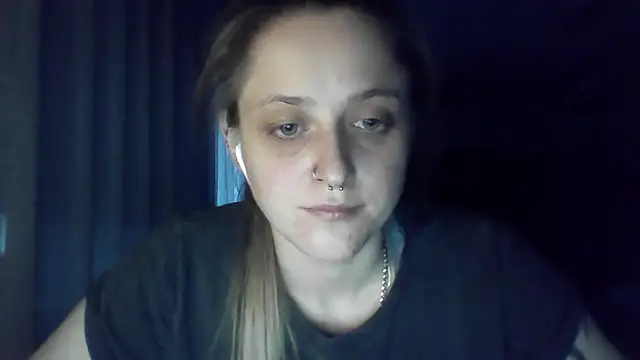 LeaWetGirl webcam