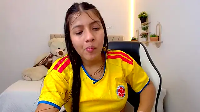 zara_cute webcam