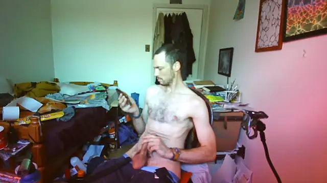 JohnnyMoves webcam
