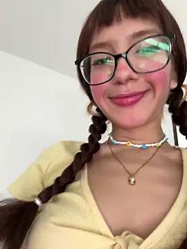 SweetBunnyGF webcam