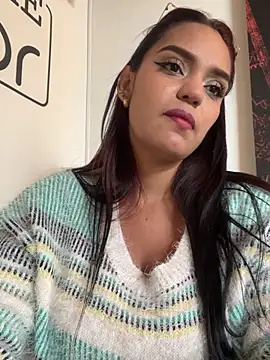 Sara-77 webcam