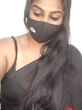 Tamil_Azhaghi webcam