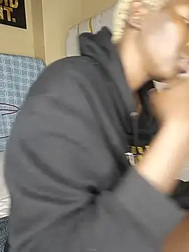 SquirtQueen16 webcam