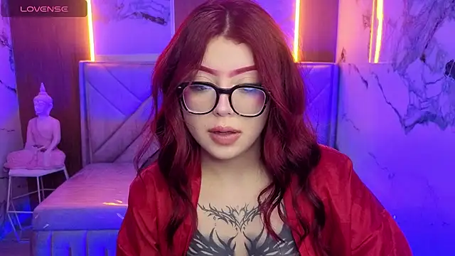 Red_Bunny_v live cam on StripChat