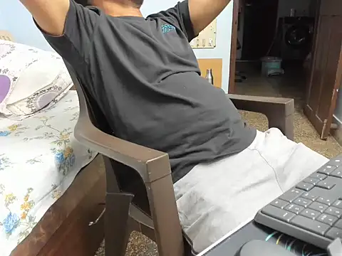 ArjunDeeper live cam on StripChat