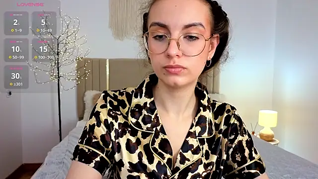 Real_cutie1 webcam