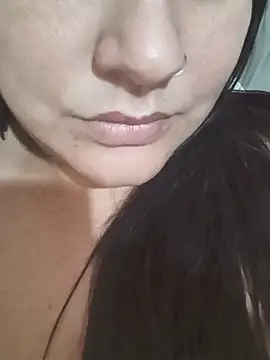 Luna-elle webcam