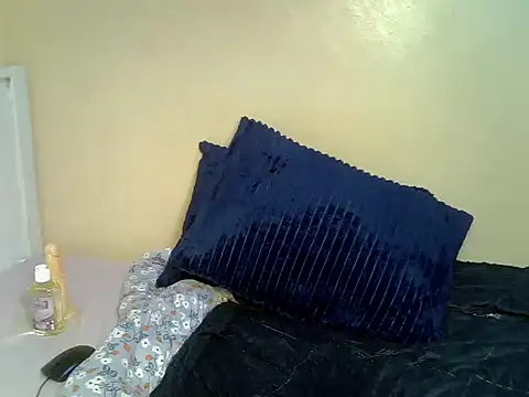 Lil_cupcake webcam