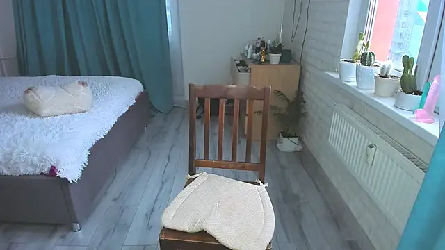 Mia_Brackenridge26 webcam