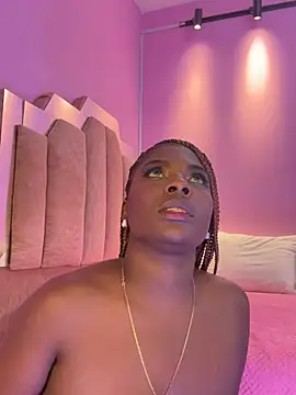 LoveQueen2 webcam