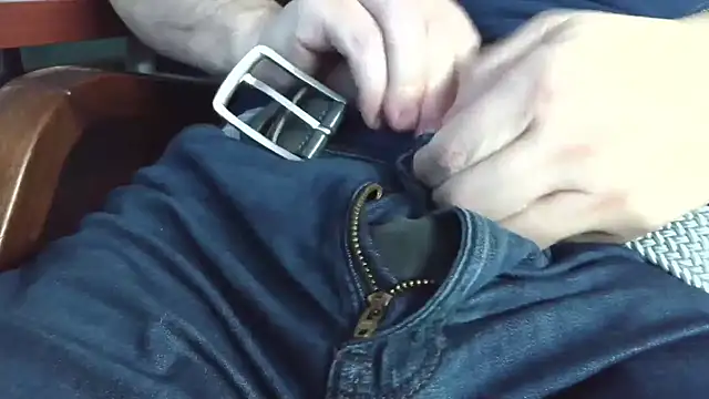 verylittletinycock webcam
