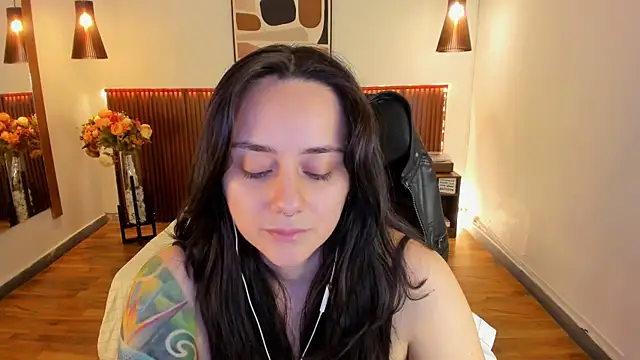 KatherineBond webcam