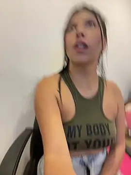 Alanna_atm_ webcam