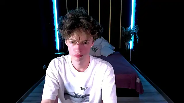 LukeSweet webcam