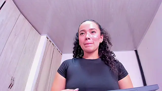 amaranta_f00x webcam