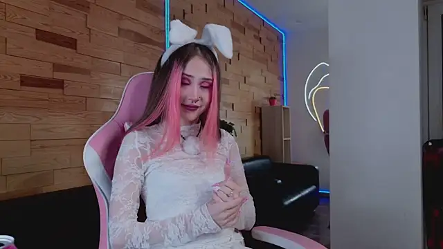 SashaMeow webcam