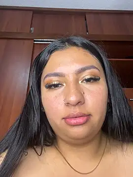 Issa_Santana webcam