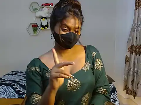 Hotginni4 webcam