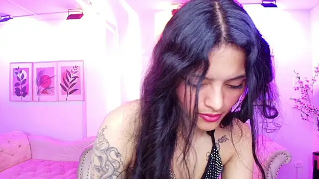 Maddie_T18 webcam