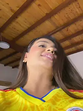 alana_dantes_ webcam