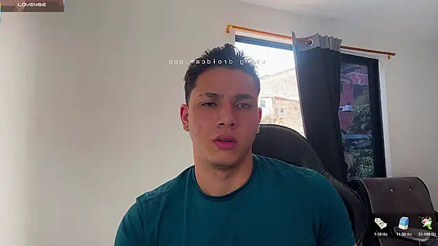 Maxx_valiant webcam