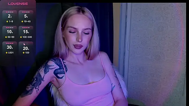MichelleVelour webcam