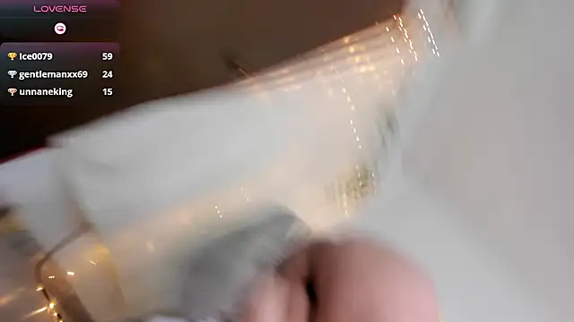 KyleDoom_ webcam