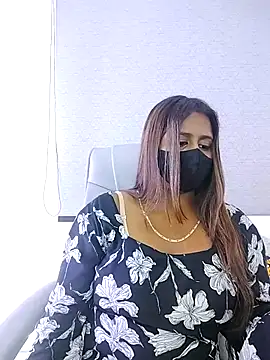 LoveLy-Soneya webcam