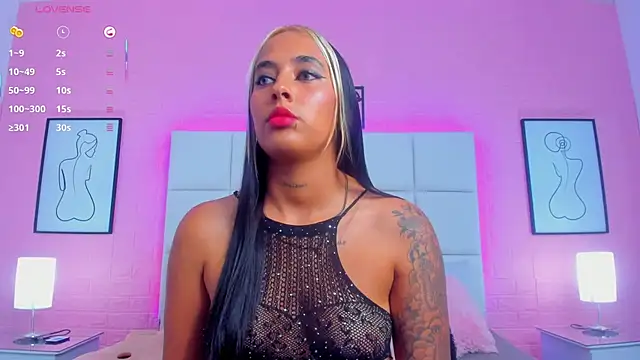 charlotte_kisss webcam