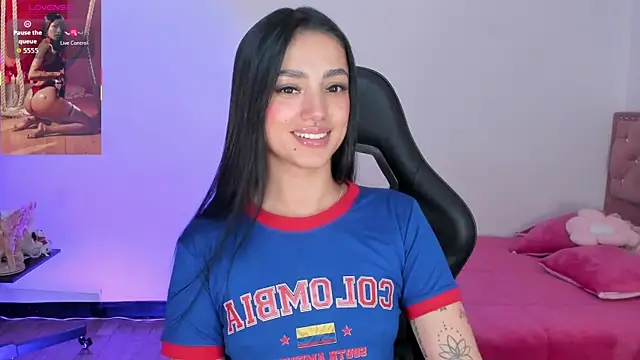 Lizzie_corner_v webcam