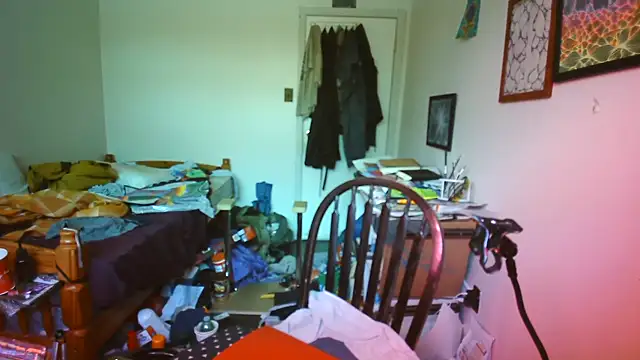 JohnnyMoves webcam