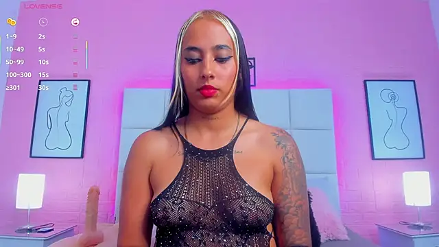 charlotte_kisss webcam