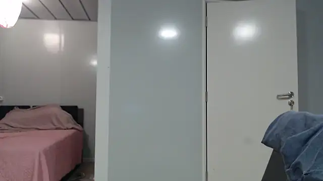 fulloferotic webcam