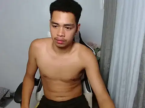 curlyasian_njxx webcam