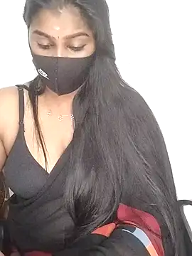 Tamil_Azhaghi webcam