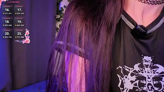 TristaRoht live cam on StripChat