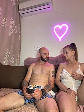 sabrinedivinee - Sabrinedivinee's free webcam - UK Sex Cams